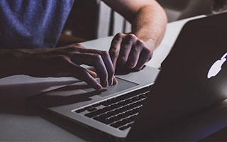 国内外电竞赛事合作持续深化，行业格局调整，国外电竞比赛